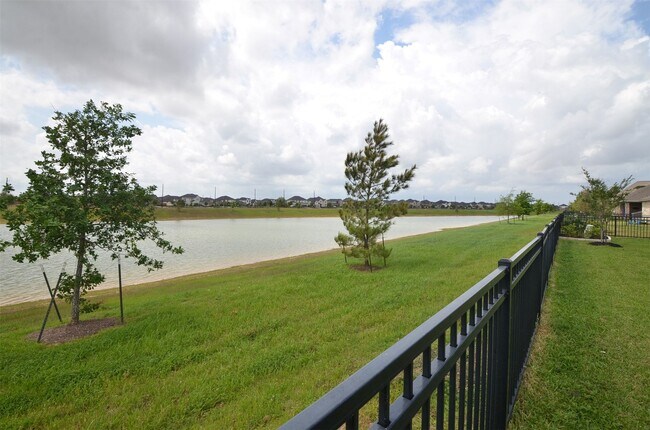 Photo - 1696 Daylight Lk Dr