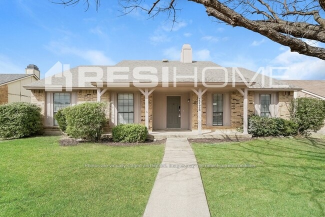Building Photo - 2725 Hackberry Ln