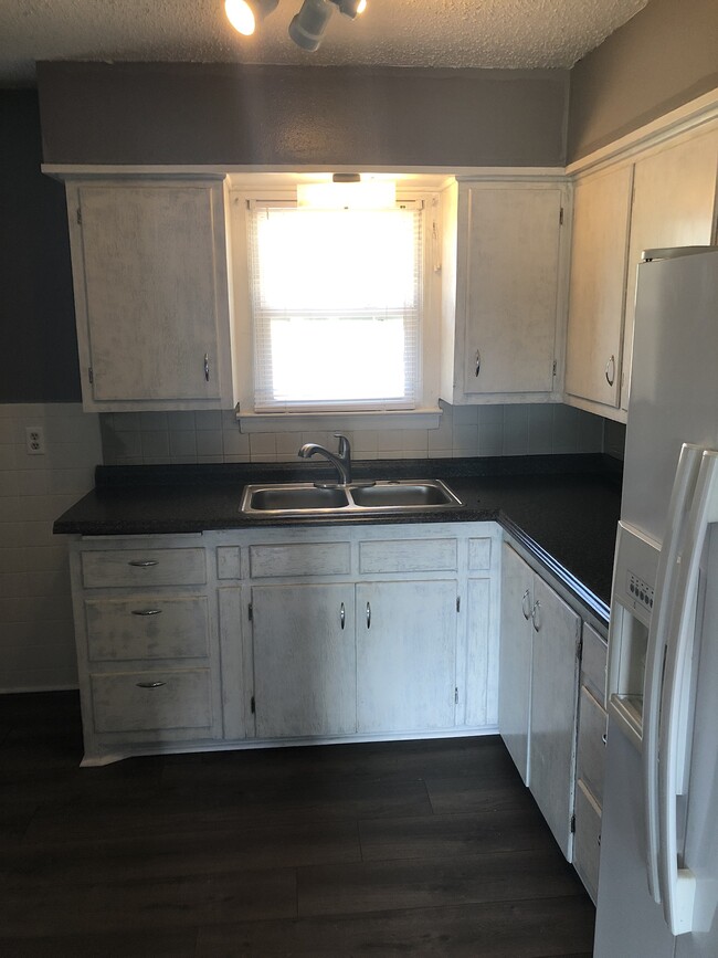 Photo - 2609 7th ave