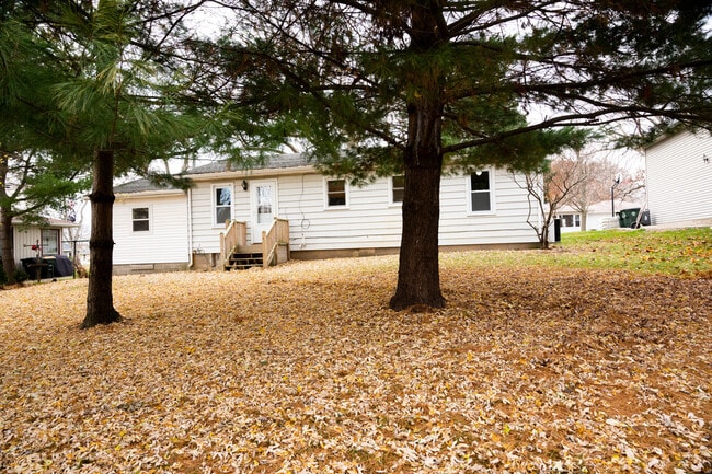 Photo - 138 Oak Ln