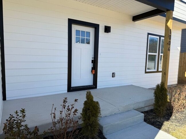 Photo - Beautiful New Construction in Booming Old Hickory