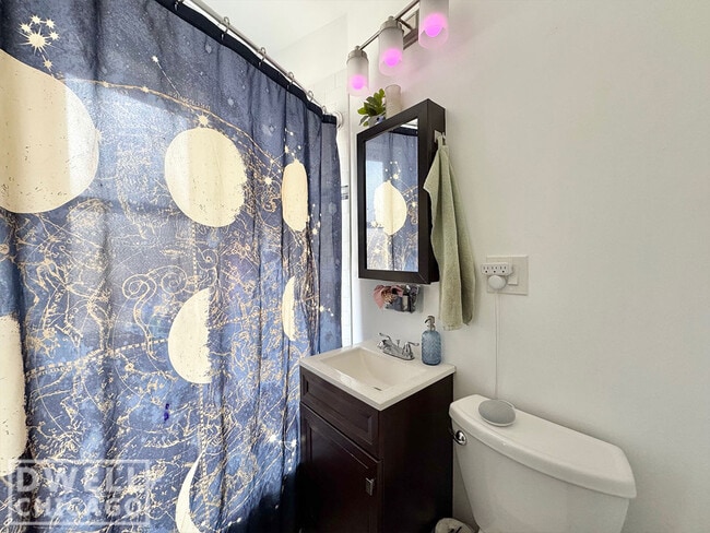 Photo - 4208 N Clark St Unit 4226-1