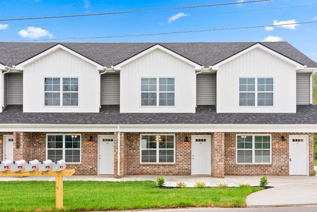 Photo - Close to downtown Clarksville! 2 Bed/2.5 Bath townhouse!