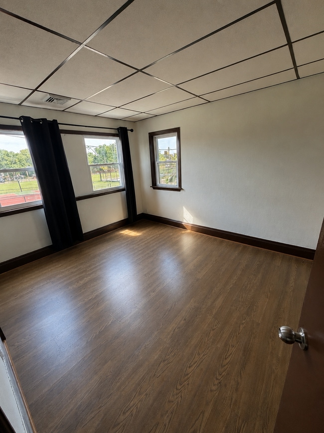 136 Milton St Unit 2