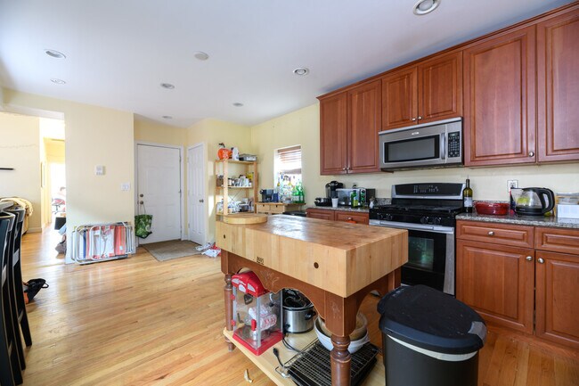 Photo - 57 Otis St Condo Unit 2B