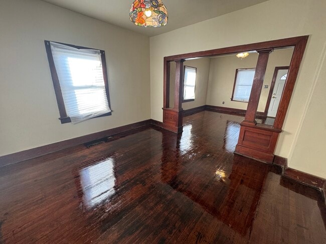 Photo - 17 S Crawford St