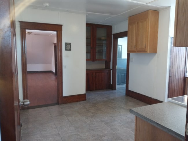 Photo - 261 Maple St Unit 3rd Fl