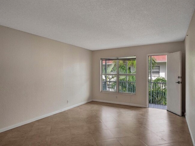 Photo - 4025 N Federal Hwy Unidad B311