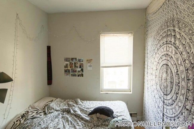 Photo - 894 Huntington Ave Unidad 4