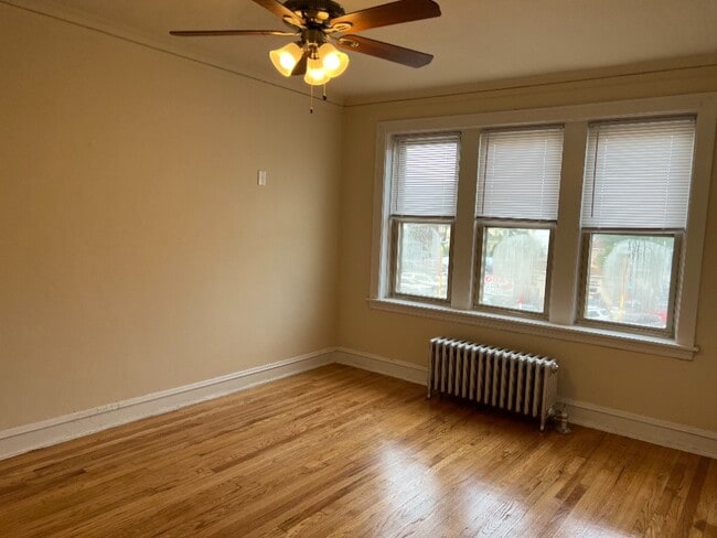 Photo - 2043 N Cicero Ave Unit 2S