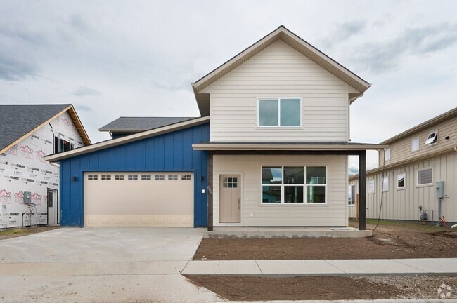 Building Photo - Stunning 4 bed, 3 bath - Corner Lot Rental