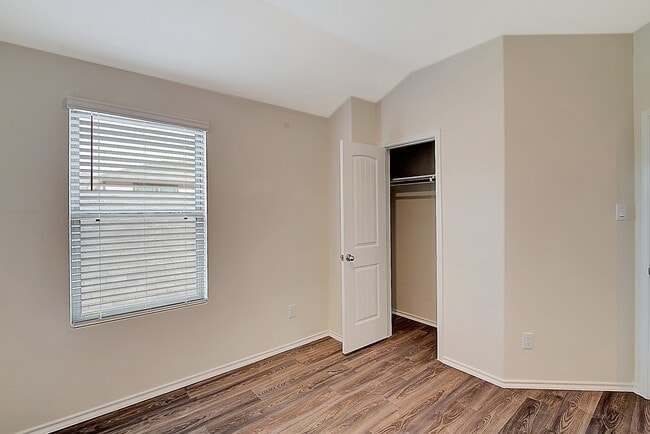 Photo - 14003 Grover Crk Dr