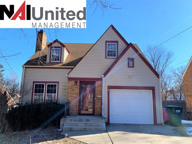 Building Photo - Four bedroom, one and half bath home for rent on Northside