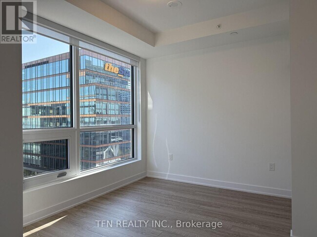 Photo - 15 Richardson St Unit 921