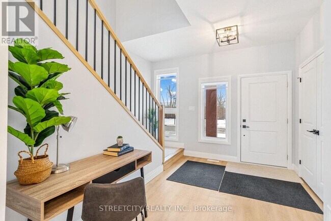 Photo - 75 Greene St