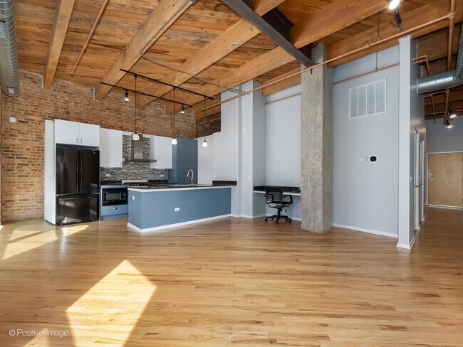 Photo - 1040 W Adams St Unit 245