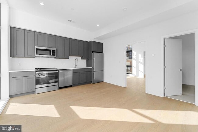 Photo - 1417 Belmont St NW Unit 208