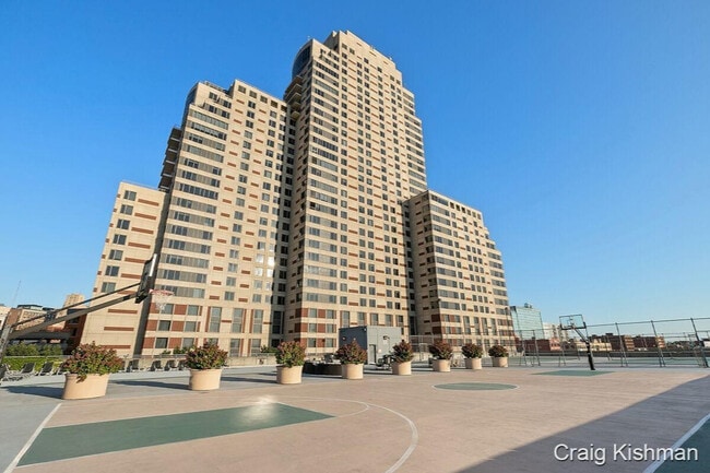 Photo - 152 Campau Cir NW