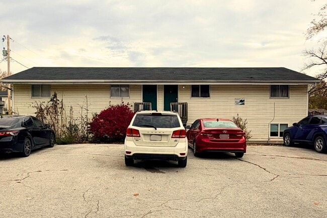 Building Photo - 7216 N Wade School Rd