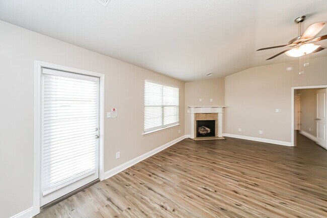 Photo - 3441 Sabra Ln