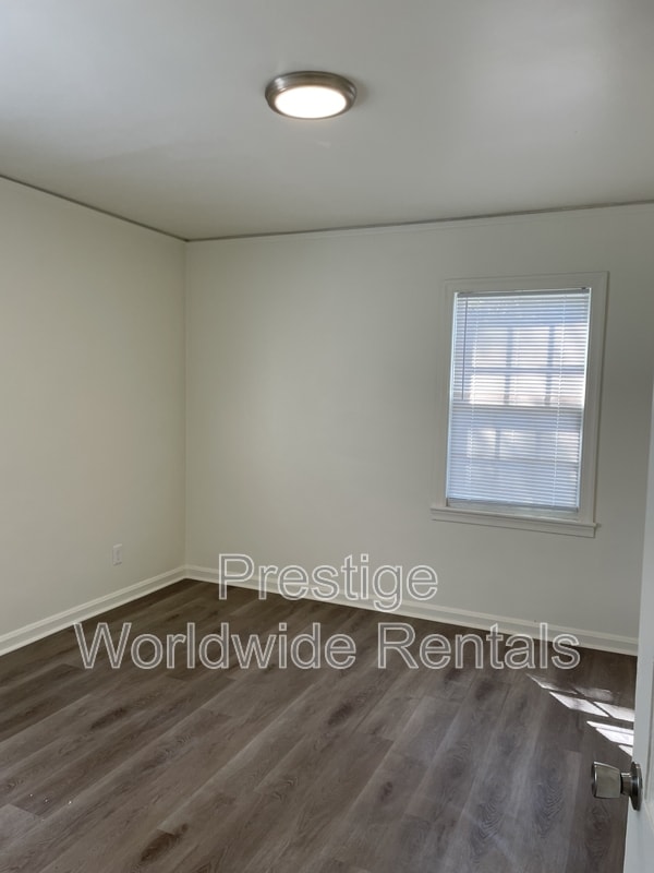 Photo - 2416 Heard St