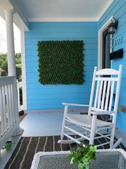 Photo - 1223 E Waldburg St