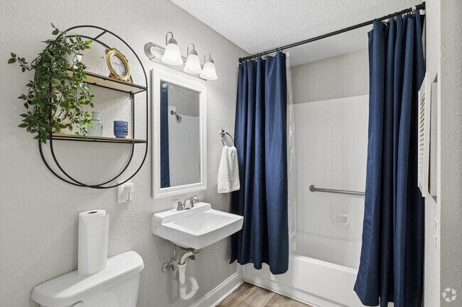 The Evandale - 2BR, 2BA - 1,027SF - Primary Bathroom