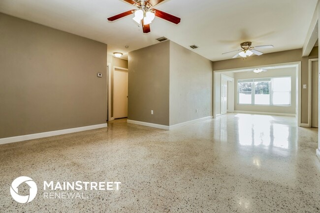 Photo - 10554 52nd Ave N