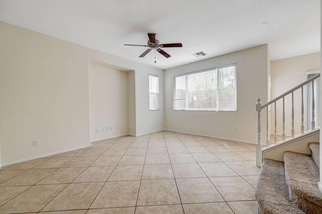 Photo - *MOUNTAINS EDGE 3 BED 2.5 BATH * COMMUNITY POOL, FITNESS CENTER, AND SPA *