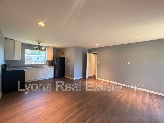 Photo - 8406 Sevigny Dr Unit