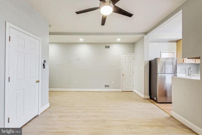 Photo - 1248 Maryland Ave NE