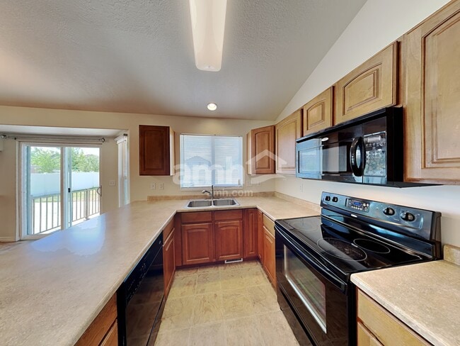 Photo - 261 Walton Dr