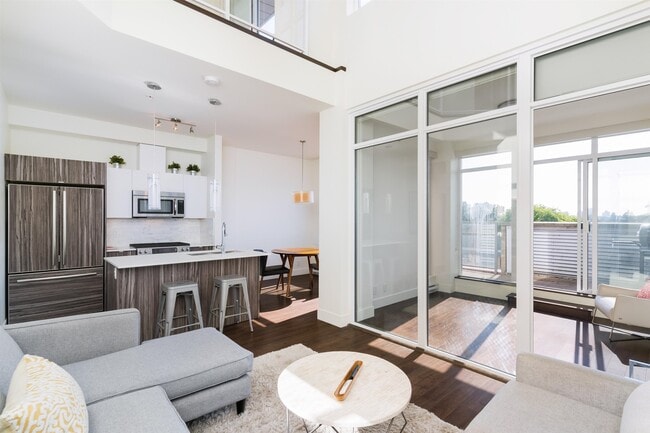 Photo - 2250 Commercial Dr Unit 418