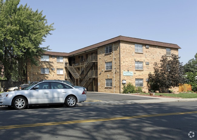 Building Photo - Swedish Plaza Apartments