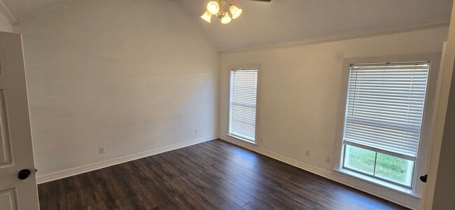 1004 Creole Dr
