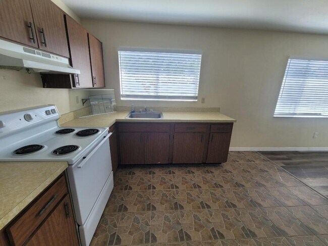 Photo - 4512 Nekoosa St