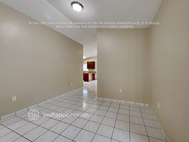 Photo - 2579 W 70th St