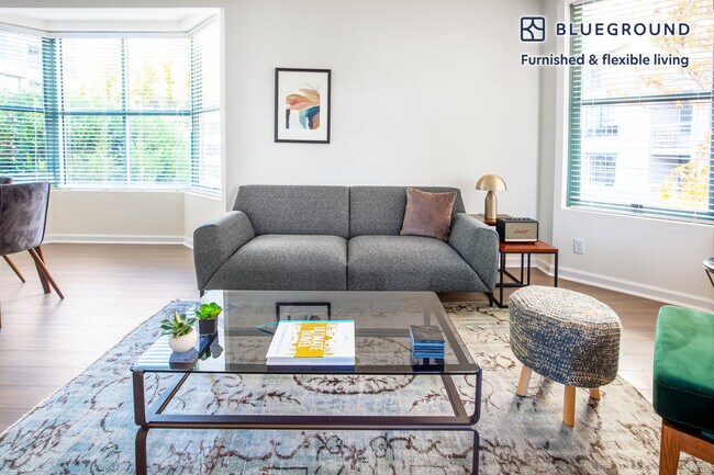 2 Townsend St Unit SI FL3-ID395