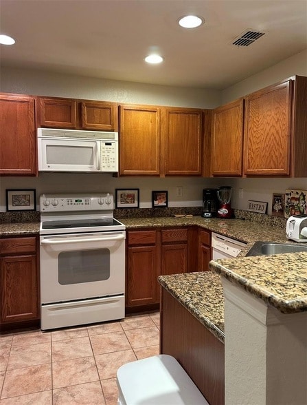 Photo - 4600 E Moody Blvd Unit 3J