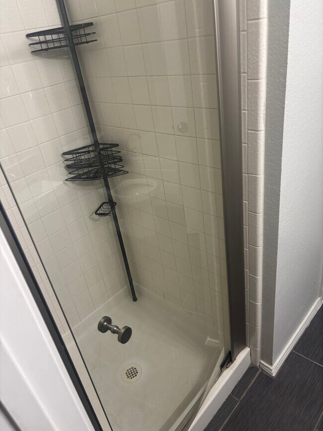 Photo - 213 Larkspur Dr