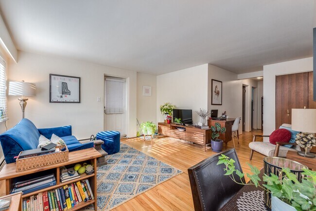 Photo - 1985-1985 W 8th Ave Unit 101