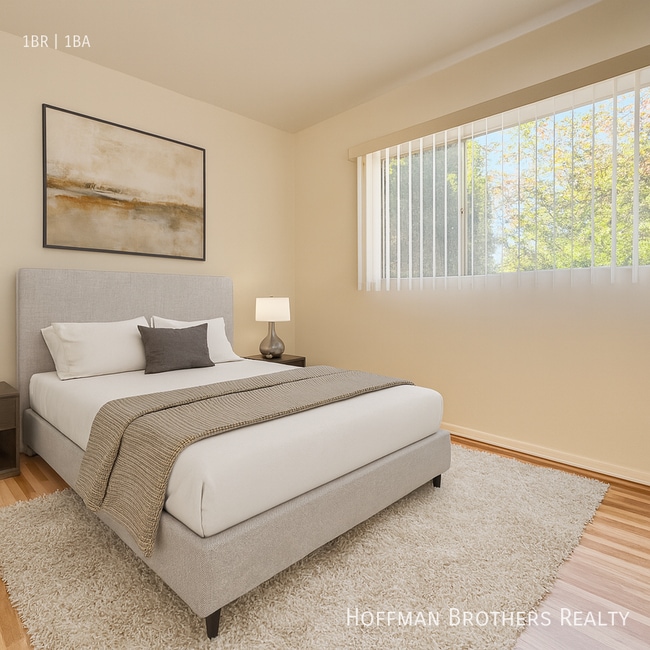 Photo - 11940 Laurelwood Dr Unidad 18