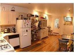Eat-In Kitchen - 417 W 146th St