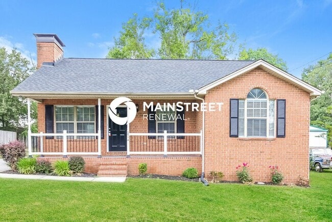 Building Photo - 3 Bedroom Pet-Friendly Home in LA VERGNE, TN with Main Street Renewal