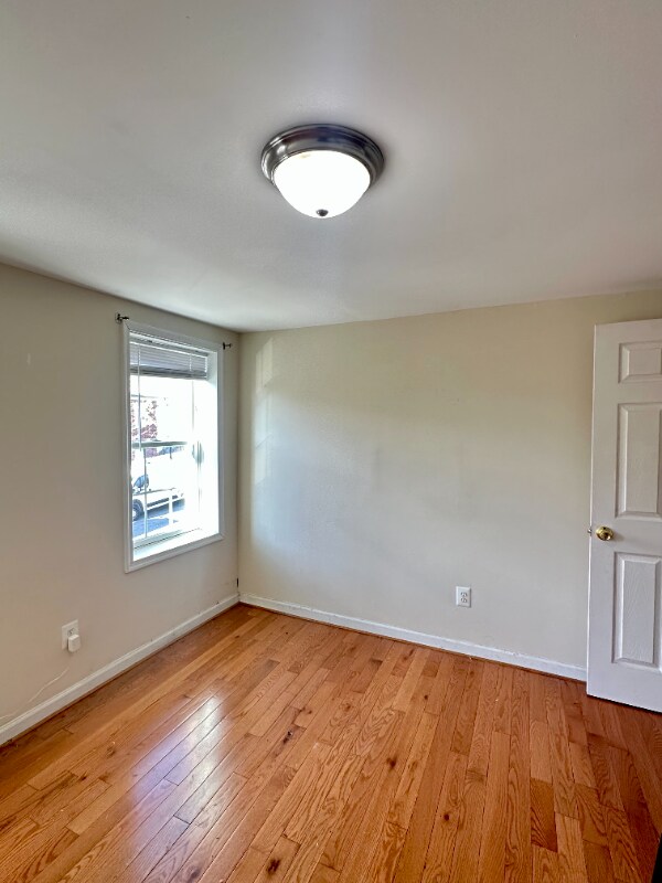 Photo - 123 Parkin St