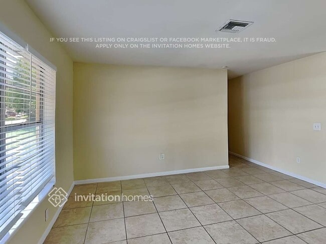 Photo - 364 Henthorne Dr