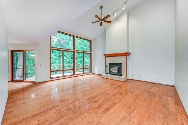 Photo - Great Home Tucked Away in Mirrormont on Tiger Mountain