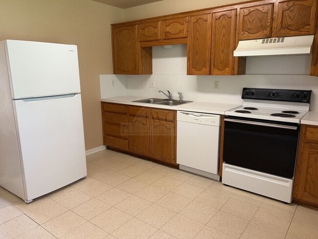 Photo - 1805 Windward Dr Unit 1805 Windward Dr   B