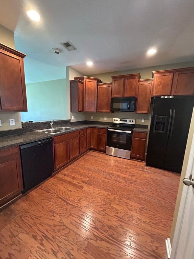 Photo - Gated Community off Central Ave in Summerv...