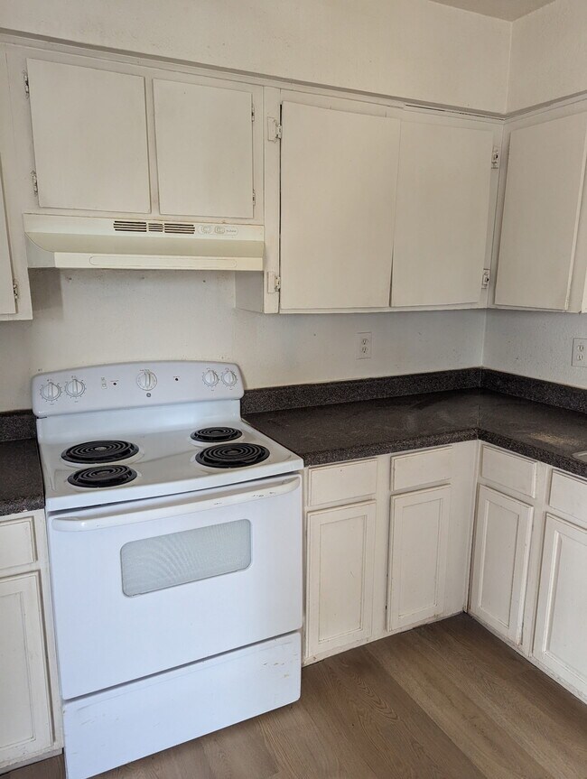 Photo - 2957 E Atlanta Ave Unidad 3-Atlanta Ave